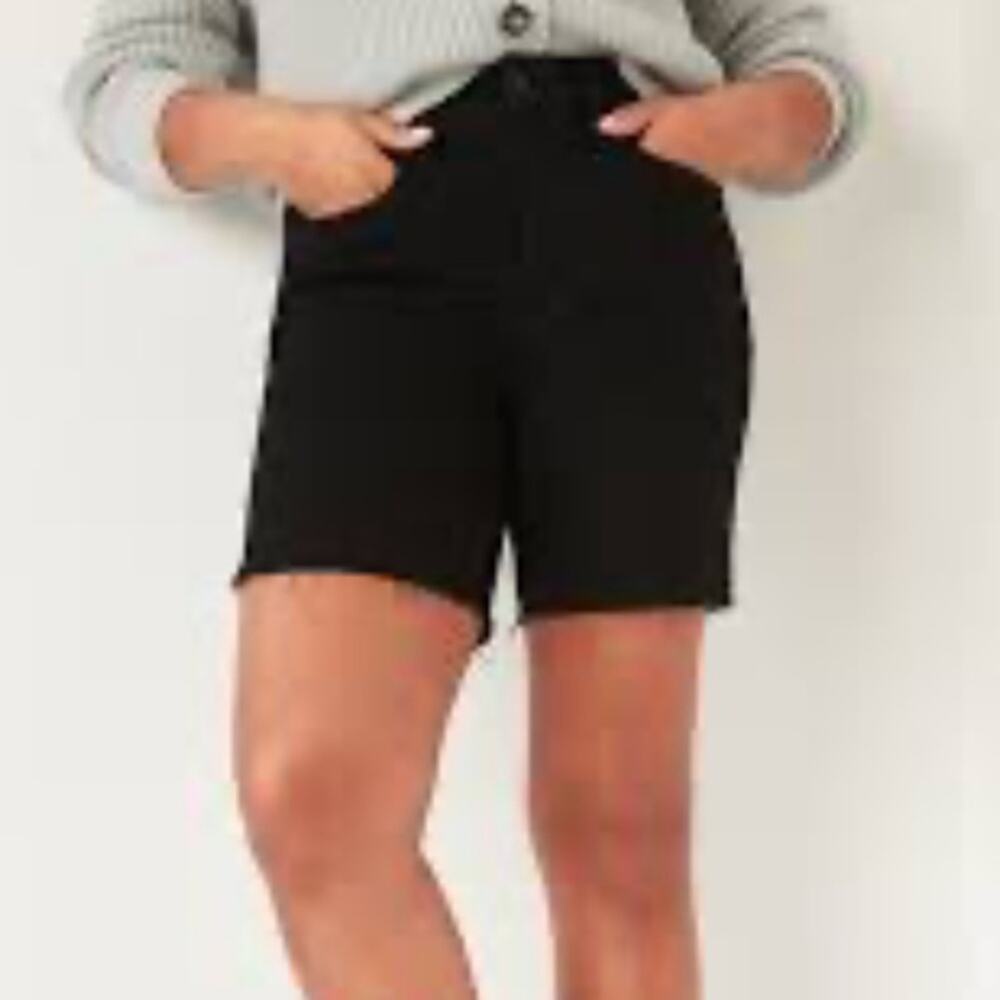 Old Navy Black High Rise OG Straight Shorts - Picture 2 of 5
